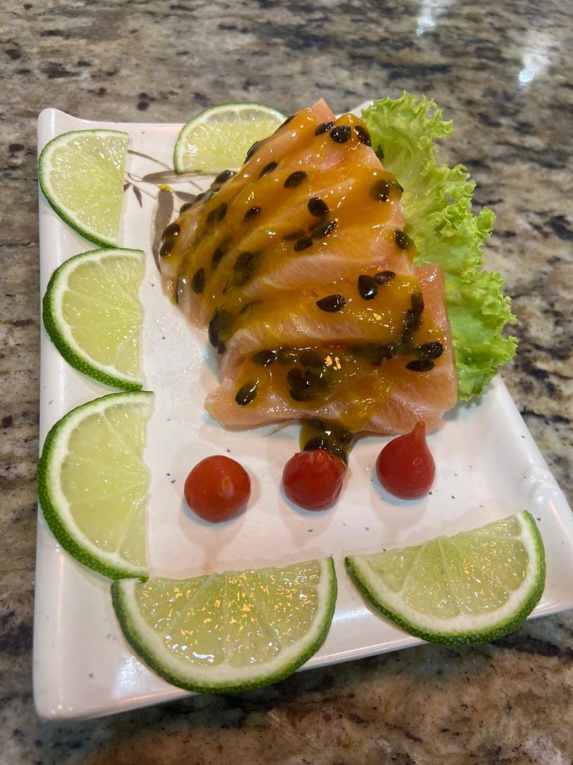 SASHIMI SALMON PASSION ( 5 PECAS )
